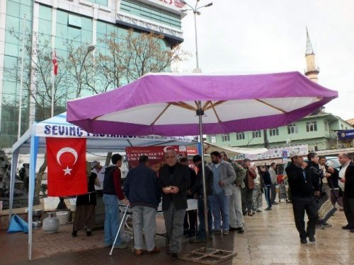 AK Partili gençler Çanakkale’yi unutmadı