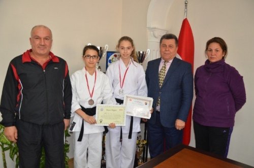 Anadolu Yıldızlar Ligi karate branşında iki derece