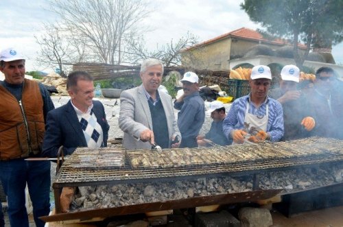 Serçin Yılan Balığı Şenliği büyük ilgi gördü