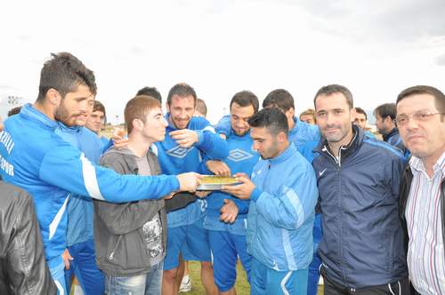 taraftardan-‘baklava’-dopingi-(2).jpg